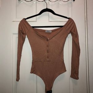 BRAND NEW Mauve/Light Brown Romper